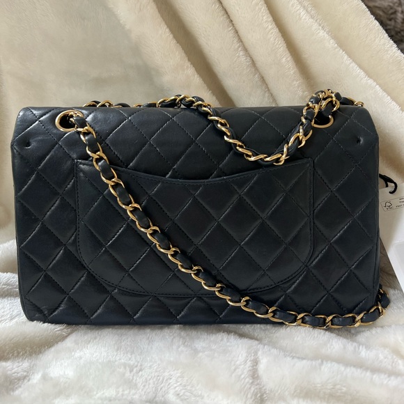 Chanel Quilted Caviar Medium Classic Double Flap Bag 24K GHW - Picture 4 of 12